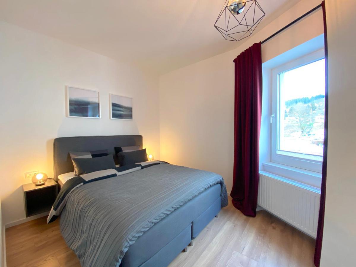 White Inn - Ferienwohnung Mit Terrasse Murzzuschlag Ngoại thất bức ảnh