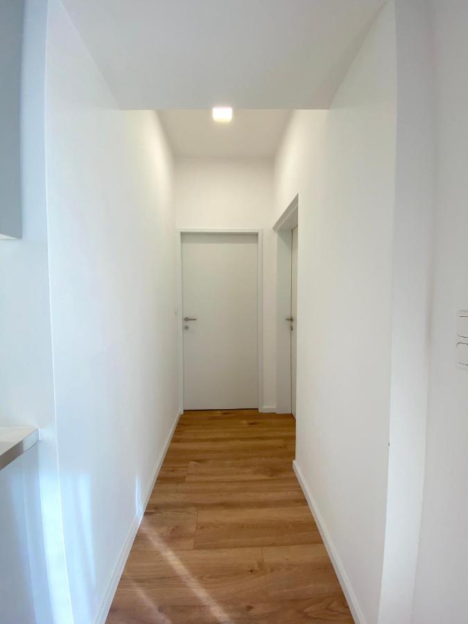 White Inn - Ferienwohnung Mit Terrasse Murzzuschlag Ngoại thất bức ảnh