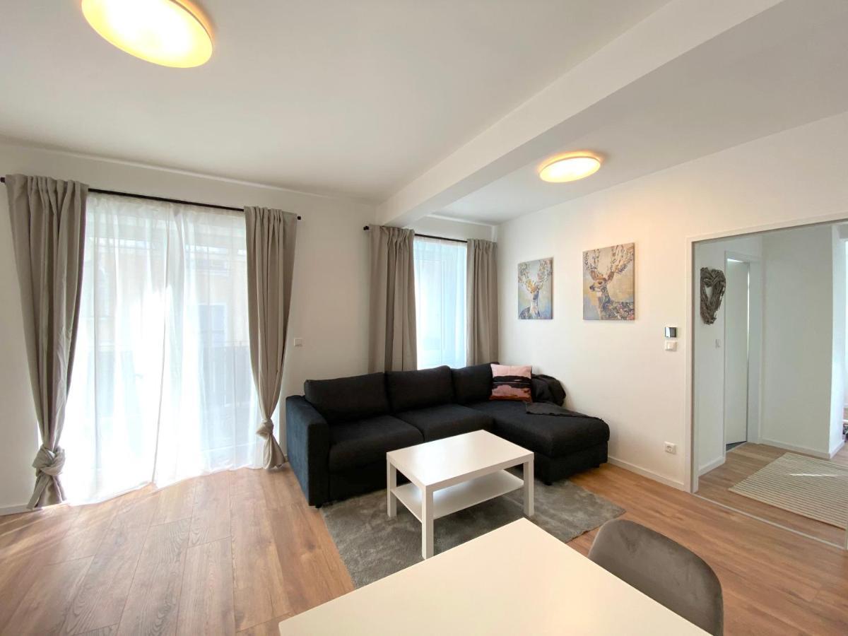 White Inn - Ferienwohnung Mit Terrasse Murzzuschlag Ngoại thất bức ảnh