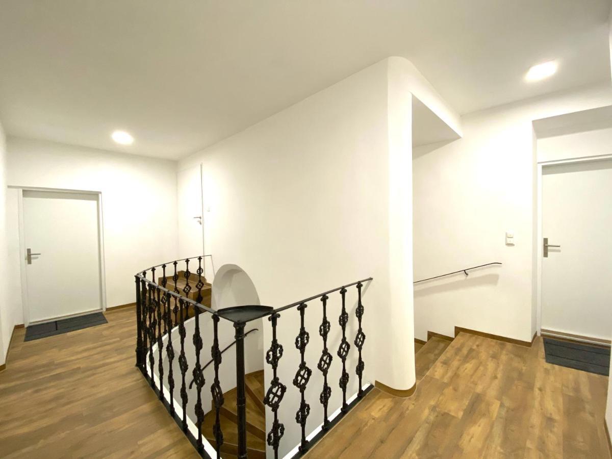 White Inn - Ferienwohnung Mit Terrasse Murzzuschlag Ngoại thất bức ảnh